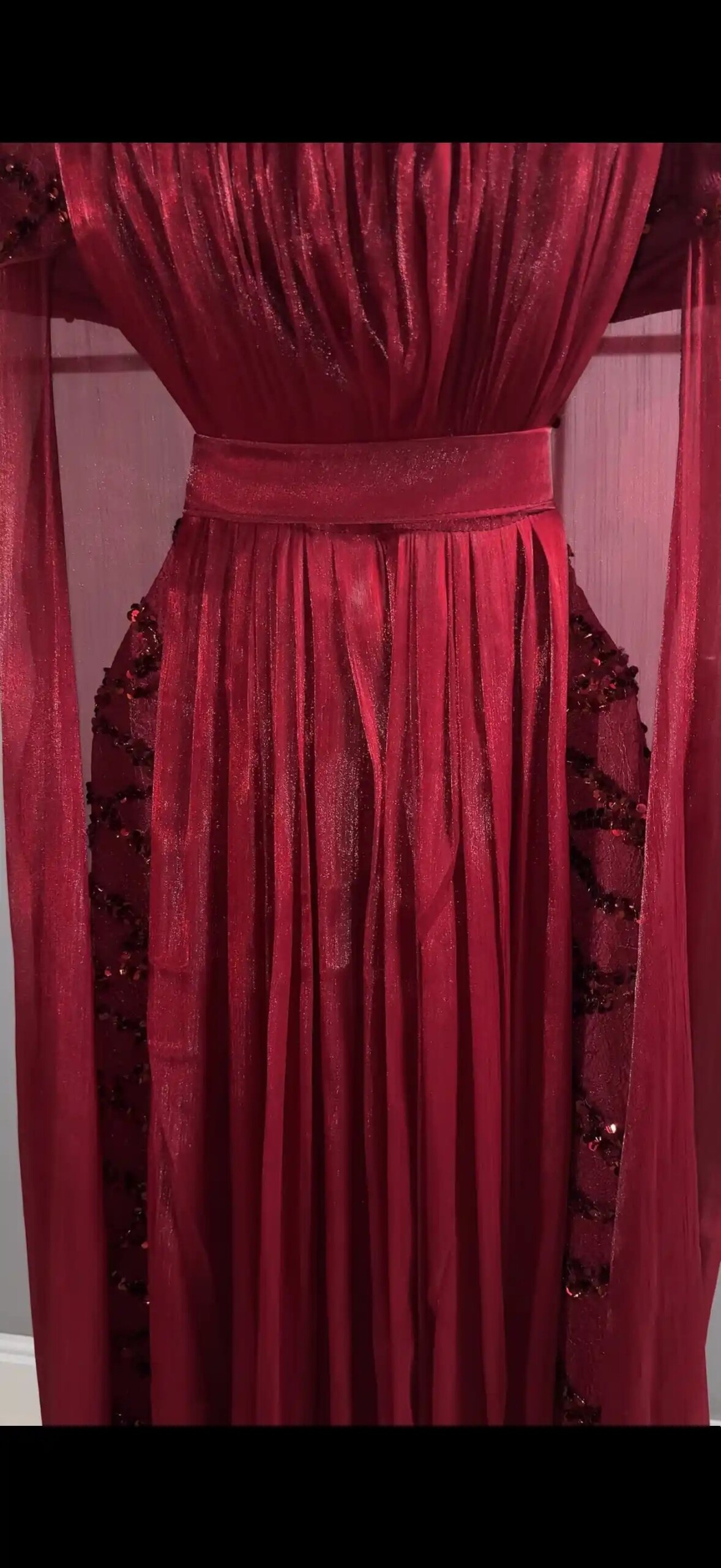 فستان سهرة كرنكل عودي فاخر بمطرزات شك ملكية - Image 10