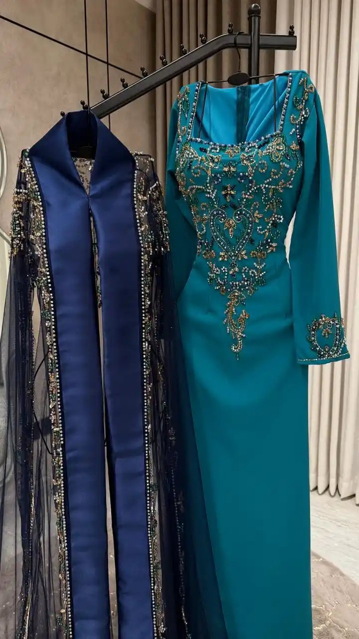 جلابية سهرة شيفون كحلي مطرزة يدوياً - إطلالة ملكية ساحرة - Image 5