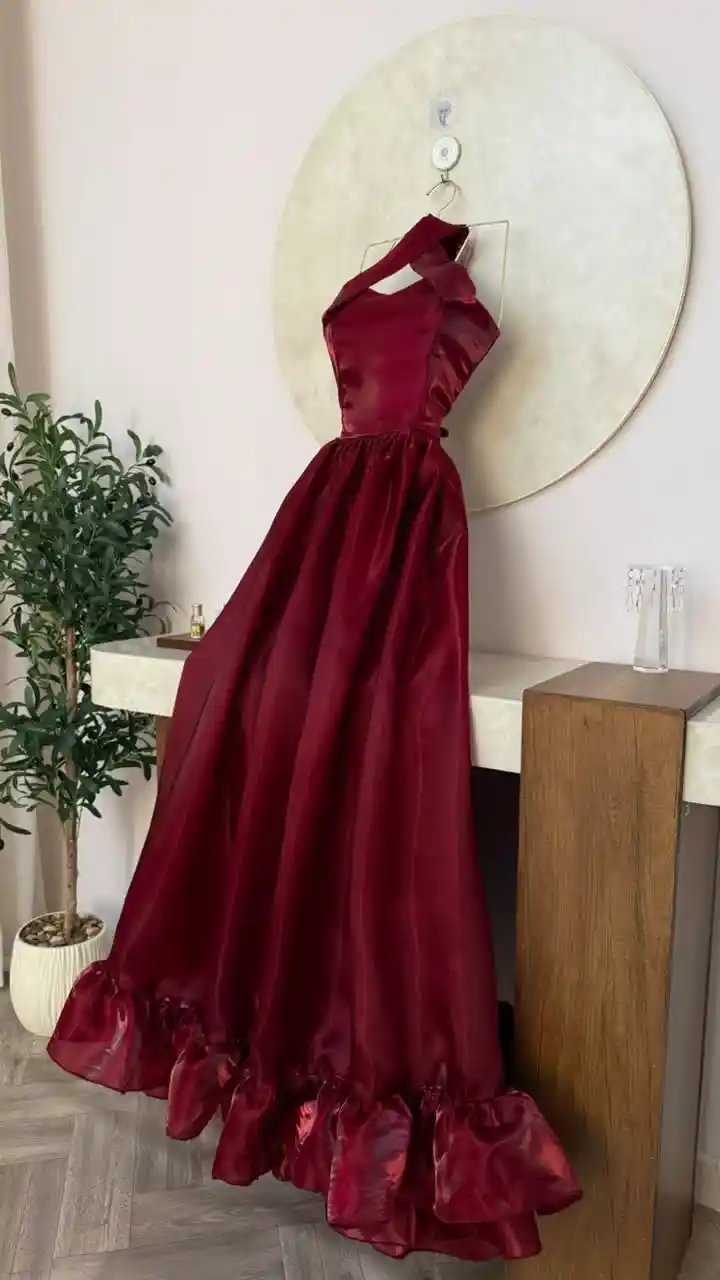 فستان جازار لمعة عودي الأصلي - إطلالة ملوكية تفيض بالفخامة والأنوثة - Image 6