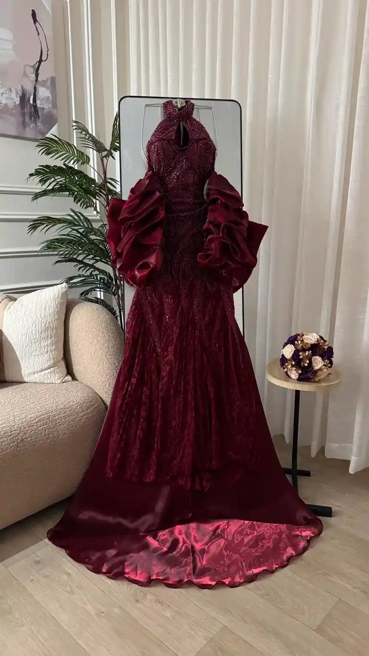 فستان سهرة عنابي فاخر من الدانتيل والتطريز اليدوي - كوين - Image 5