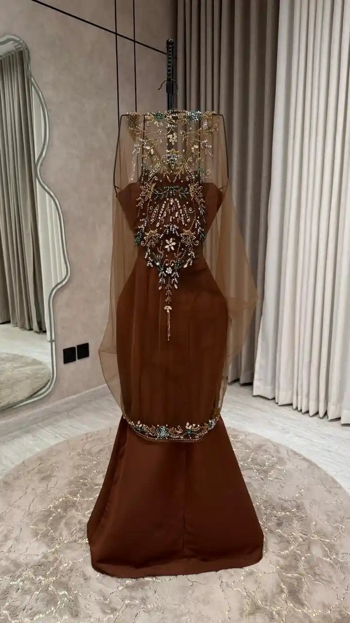 جلابية سهرة تل بني مطرزة يدوياً - إطلالة ملكية تعكس الفخامة - Image 6