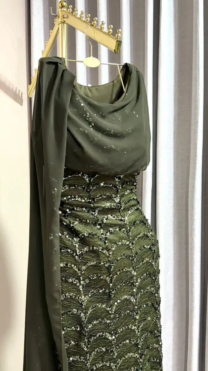 فستان سهرة زيتي شيفون مطرز بالترتر اللامع – إطلالة ملوكية ساحرة (H1) - Image 2
